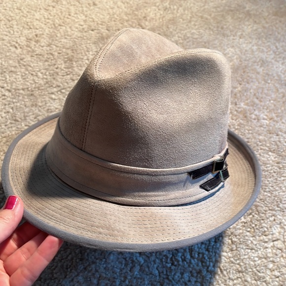Cavanagh genuine suede fedora. Size 7 1/2. EUC - Picture 2 of 10